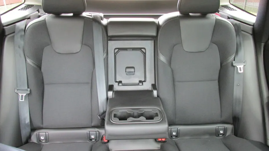 VOLVO XC60 -