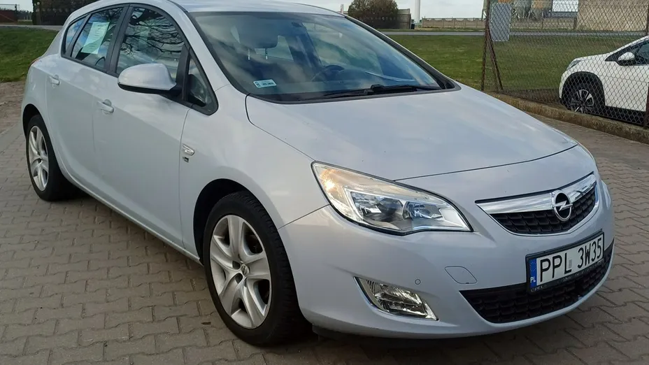 OPEL Astra -