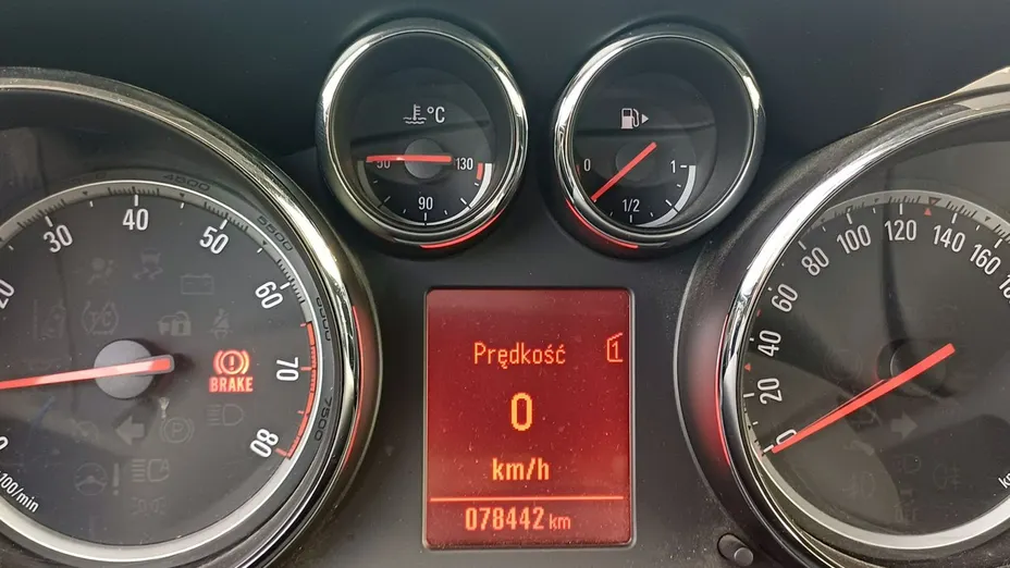 OPEL Astra -