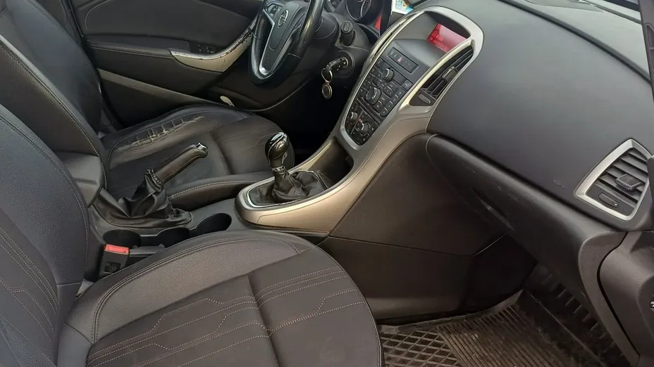 OPEL Astra -