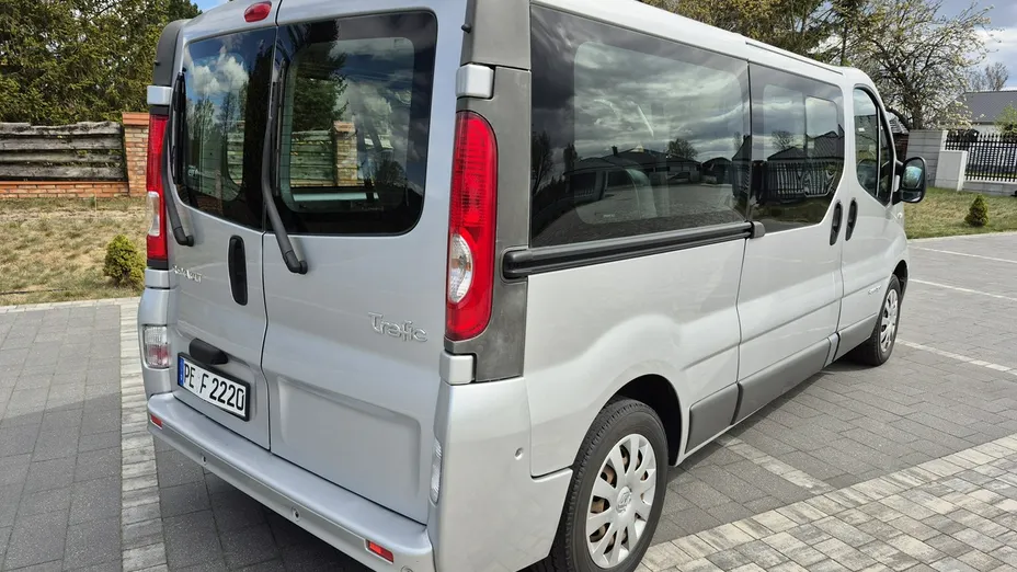 RENAULT Trafic -