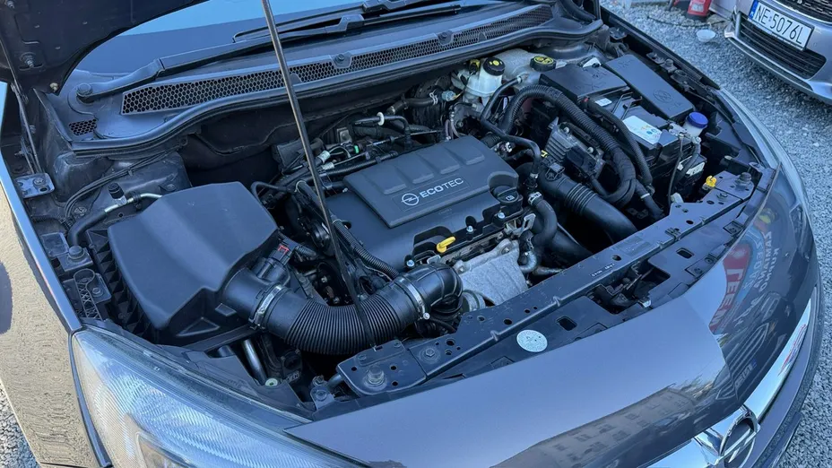 OPEL Astra -