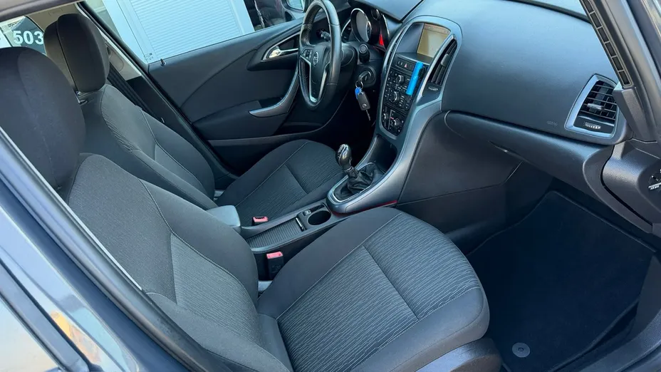 OPEL Astra -