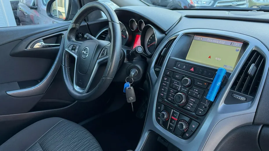 OPEL Astra -