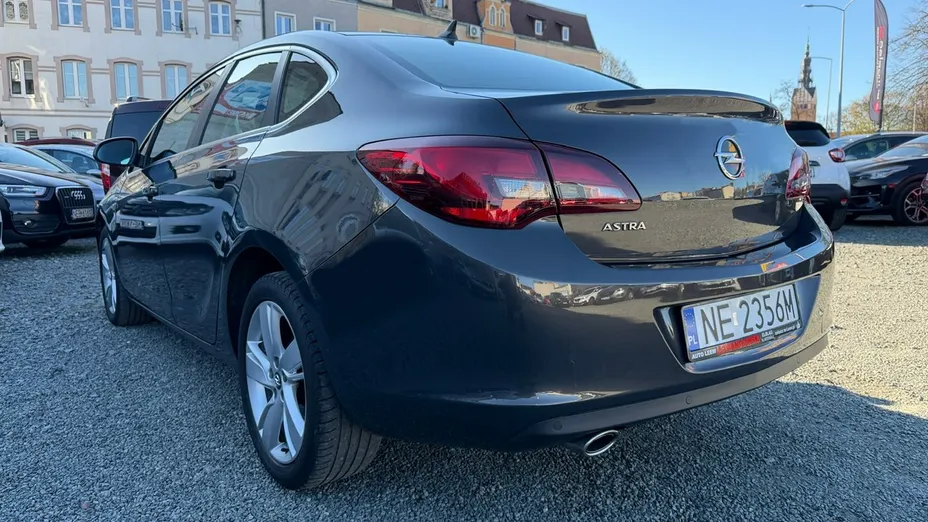 OPEL Astra -