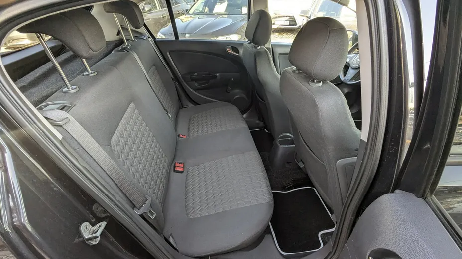 OPEL Corsa -