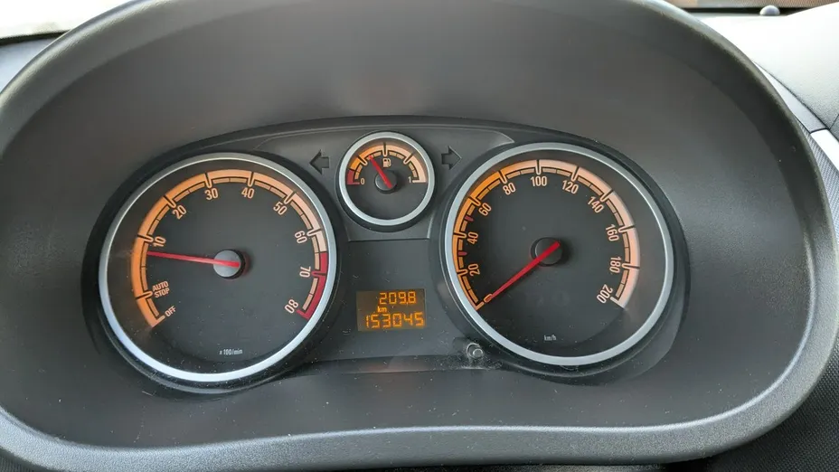OPEL Corsa -