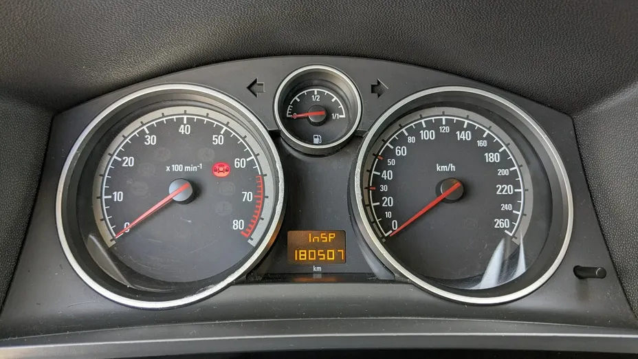 OPEL Zafira -