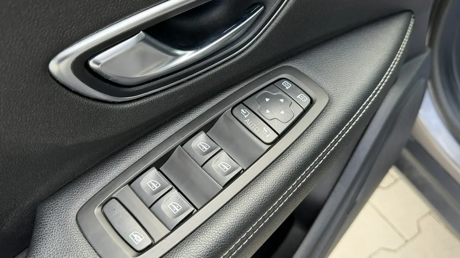 RENAULT Scenic -