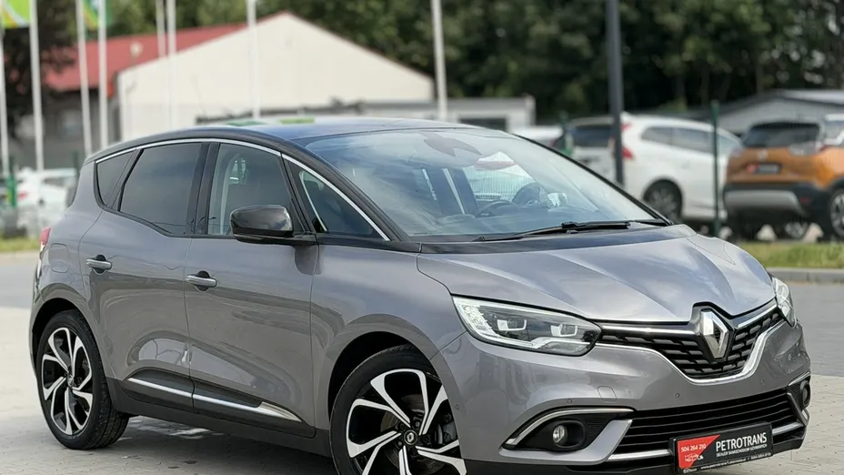 RENAULT Scenic -