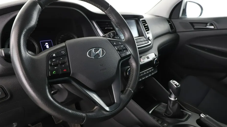 HYUNDAI Tucson -