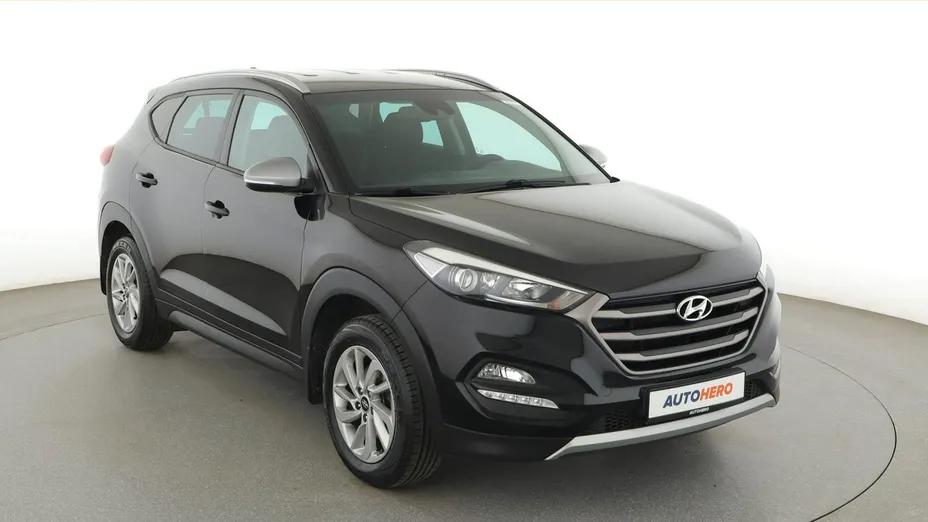 HYUNDAI Tucson -