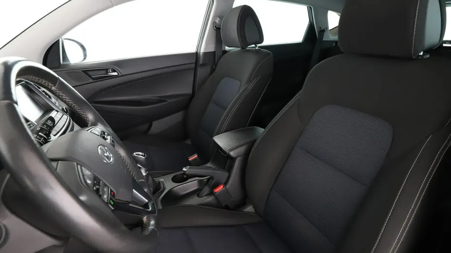 HYUNDAI Tucson -