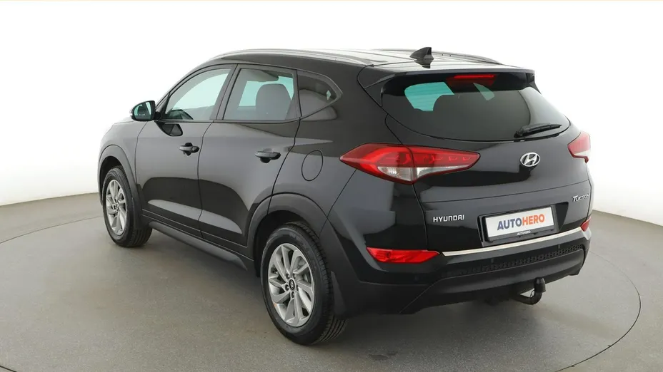 HYUNDAI Tucson -