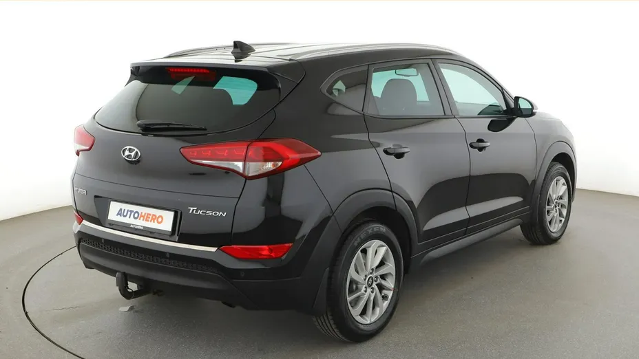 HYUNDAI Tucson -
