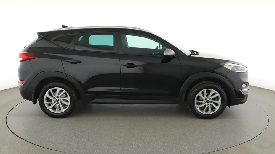 HYUNDAI Tucson -