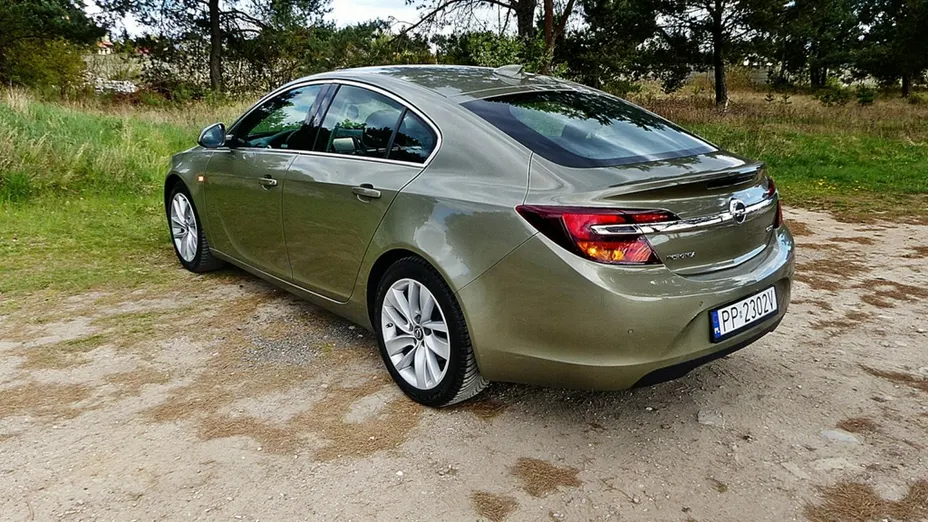 OPEL Insignia -