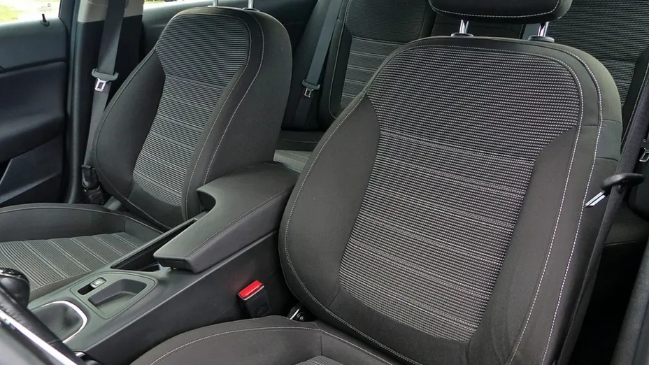 OPEL Insignia -