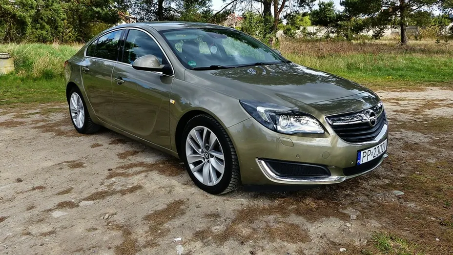 OPEL Insignia -