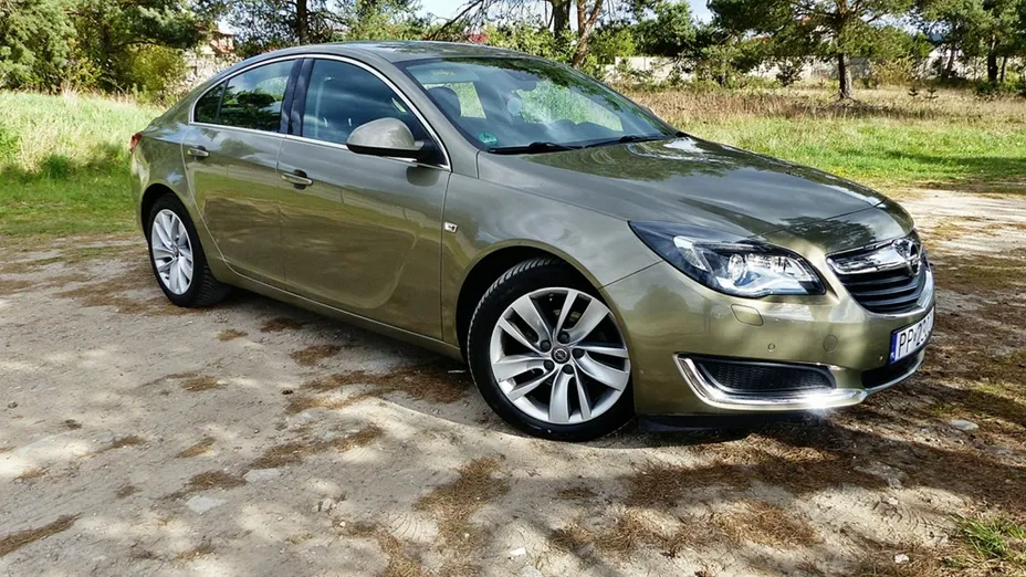 OPEL Insignia -