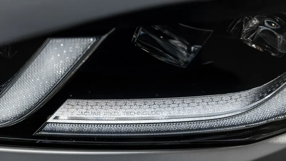 JAGUAR F-Pace -