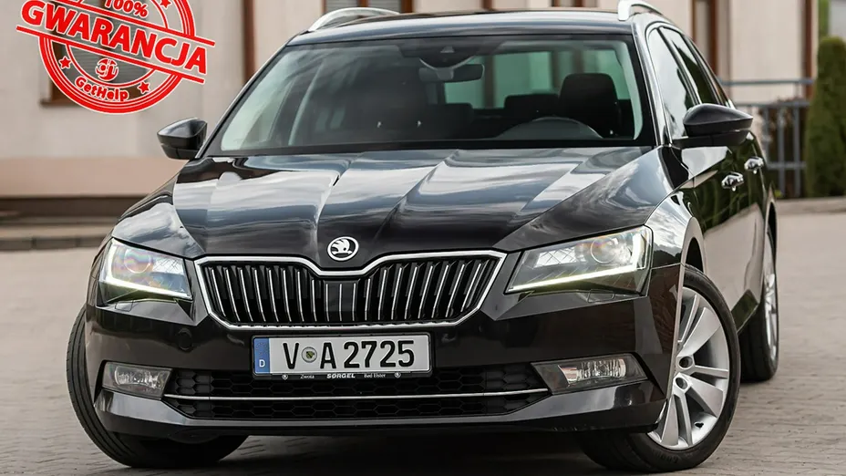 SKODA Superb -