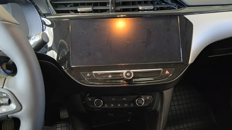 OPEL Corsa -
