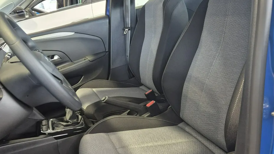 OPEL Corsa -