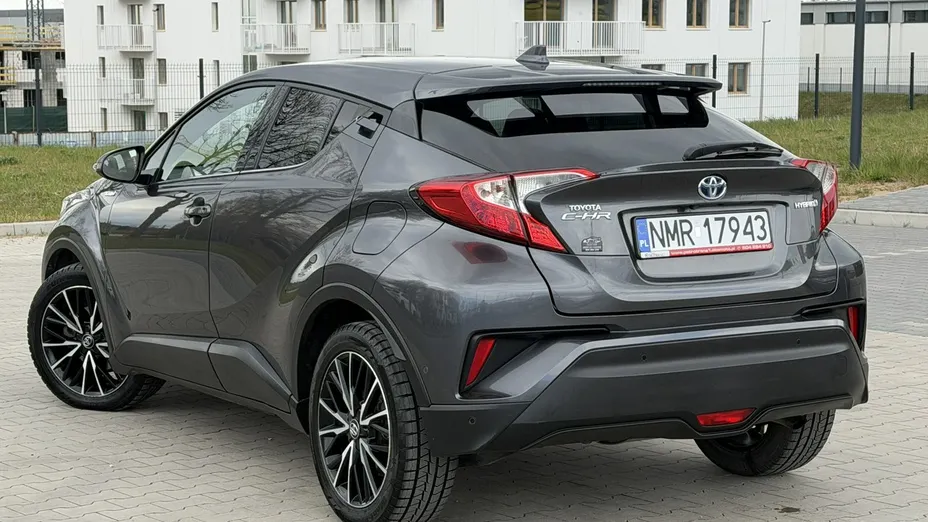 TOYOTA C-HR -