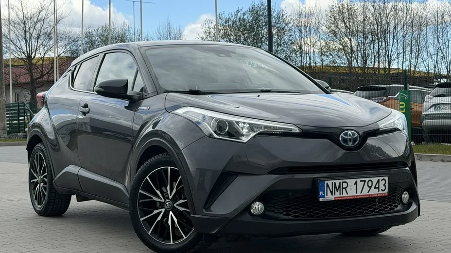 TOYOTA C-HR -