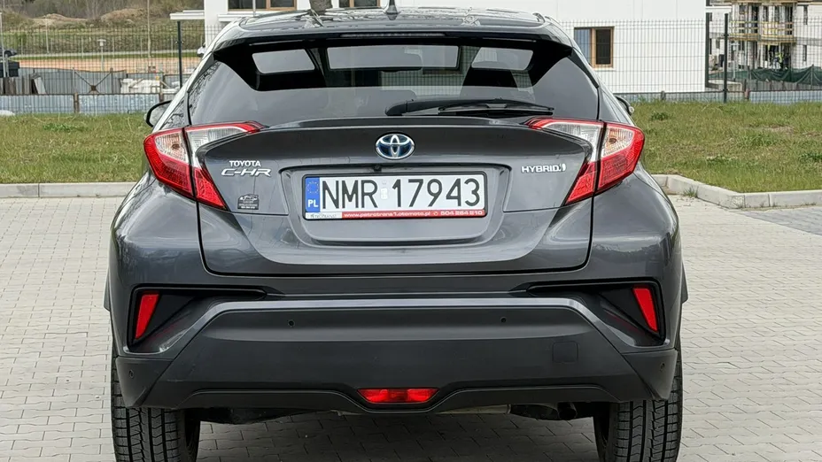 TOYOTA C-HR -