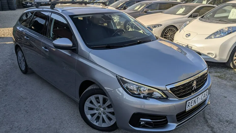 PEUGEOT 308 -
