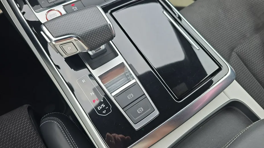 AUDI SQ7 -