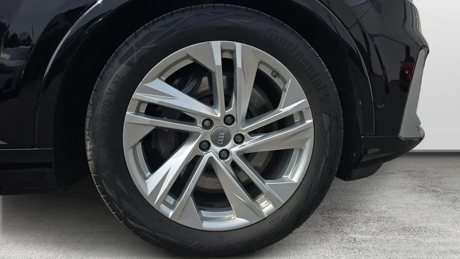 AUDI SQ7 -