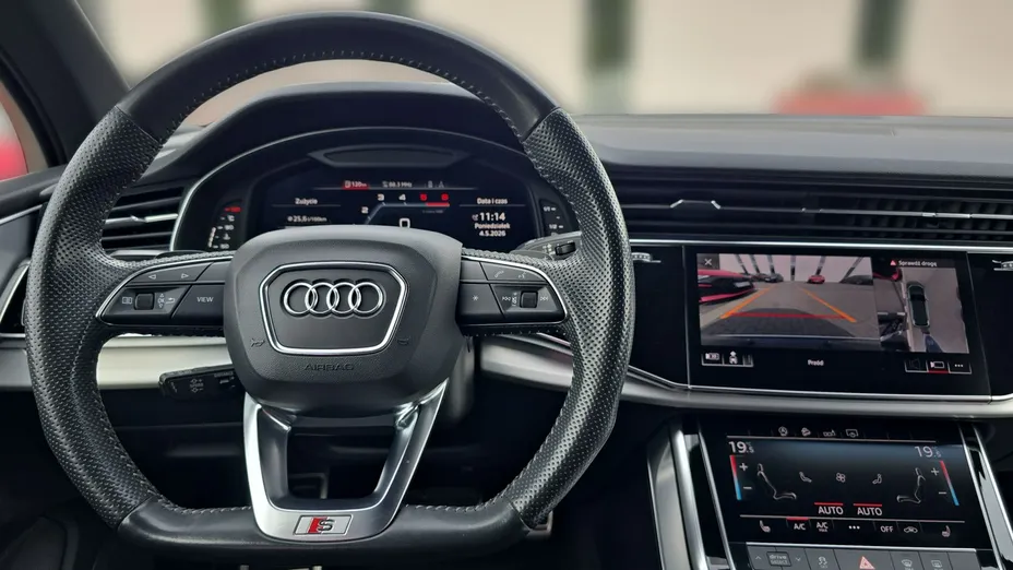 AUDI SQ7 -