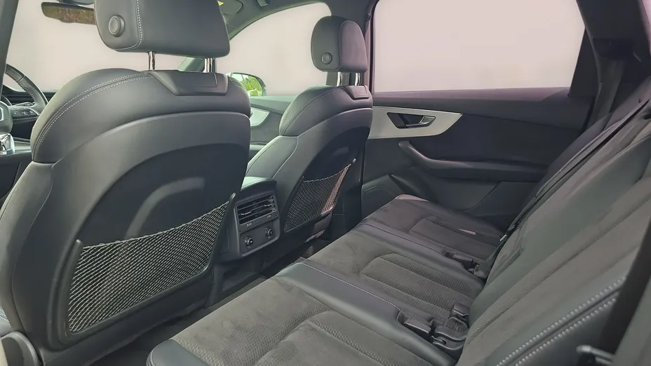 AUDI SQ7 -