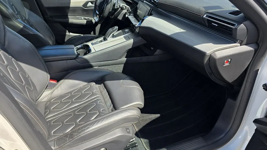 PEUGEOT 508 -