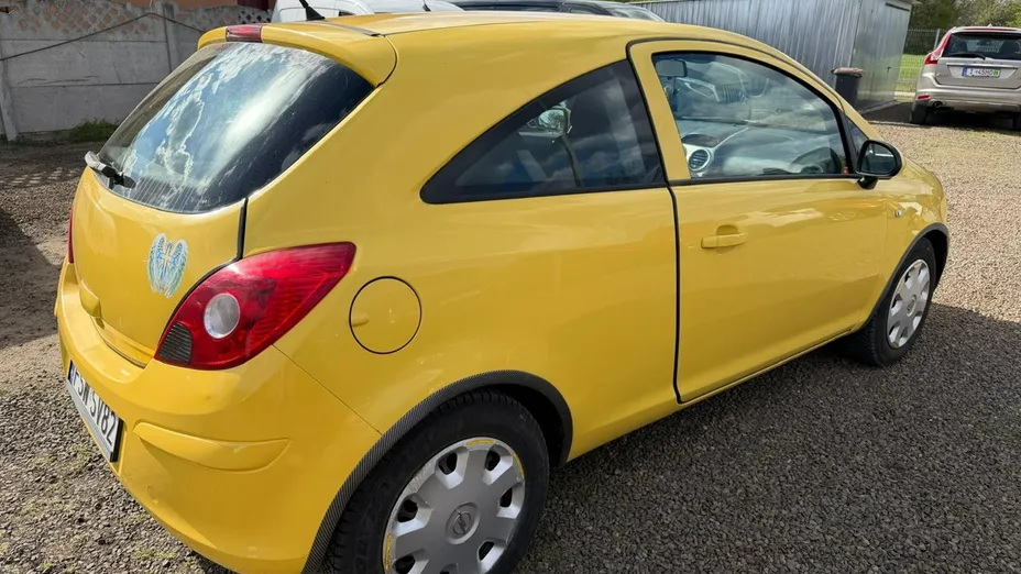 OPEL Corsa -
