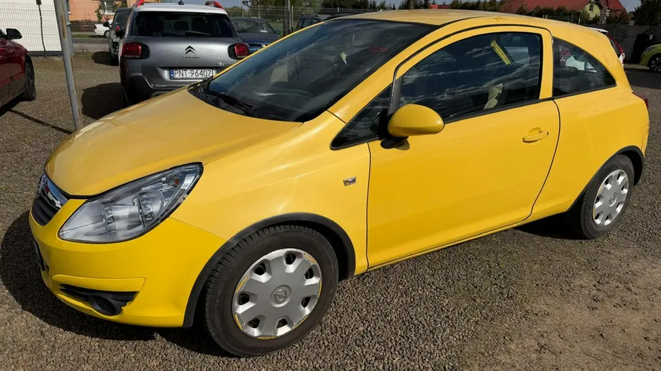 OPEL Corsa -