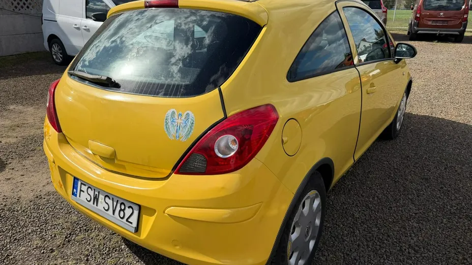 OPEL Corsa -