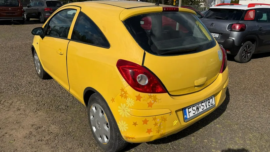 OPEL Corsa -
