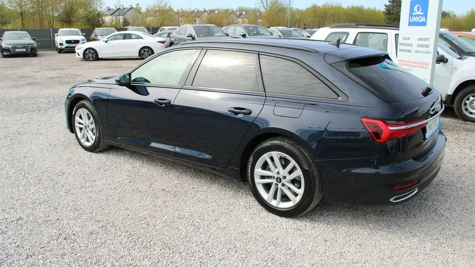 AUDI A6 -