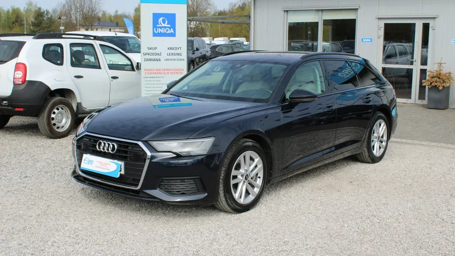 AUDI A6 -