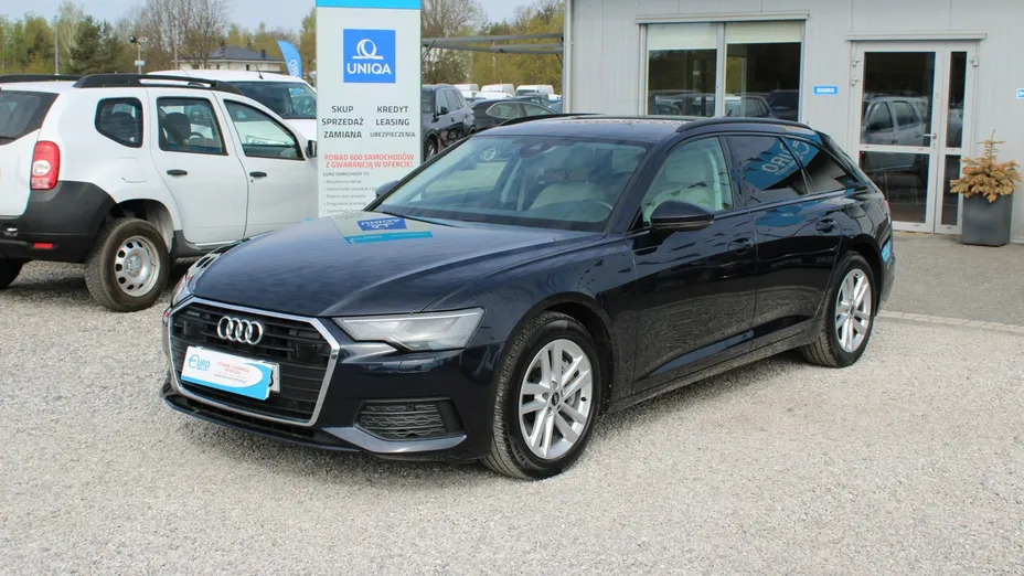 AUDI A6 -