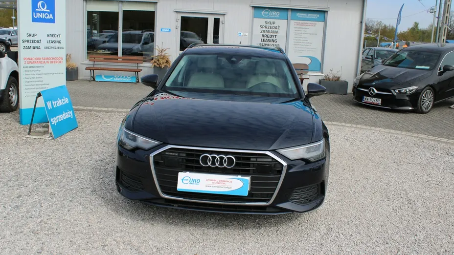 AUDI A6 -