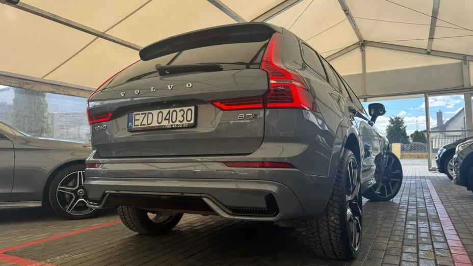 VOLVO XC60 -