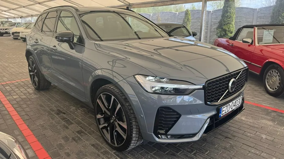 VOLVO XC60 -
