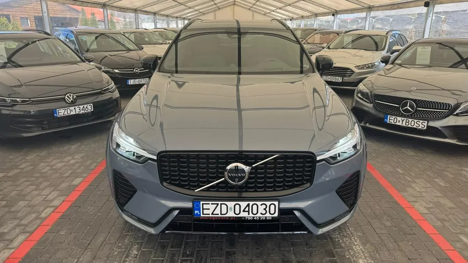 VOLVO XC60 -