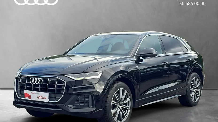 AUDI Q8 -