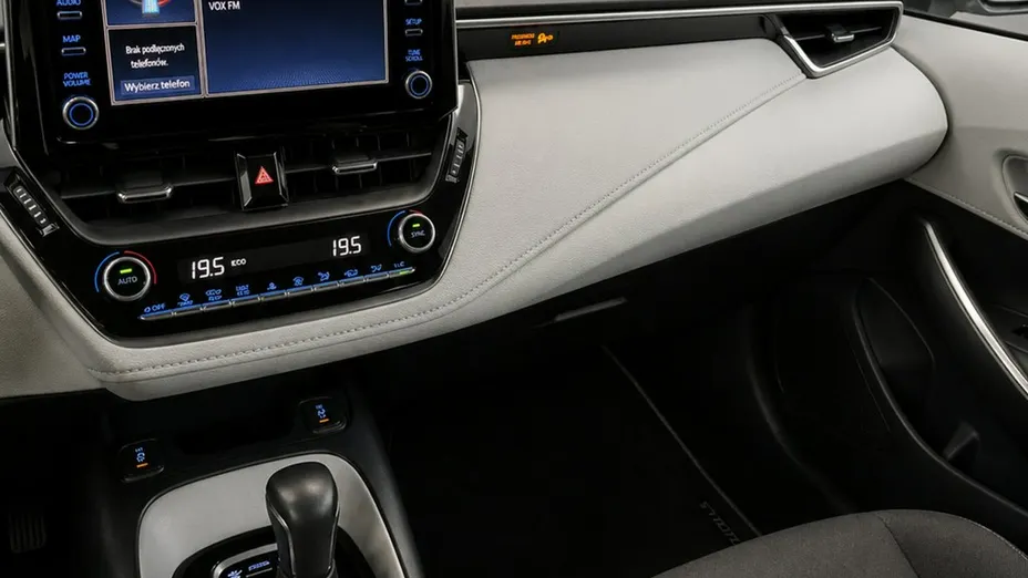 TOYOTA Corolla -